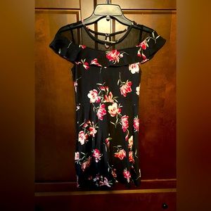 Girls 10/12 floral short sleeved dress